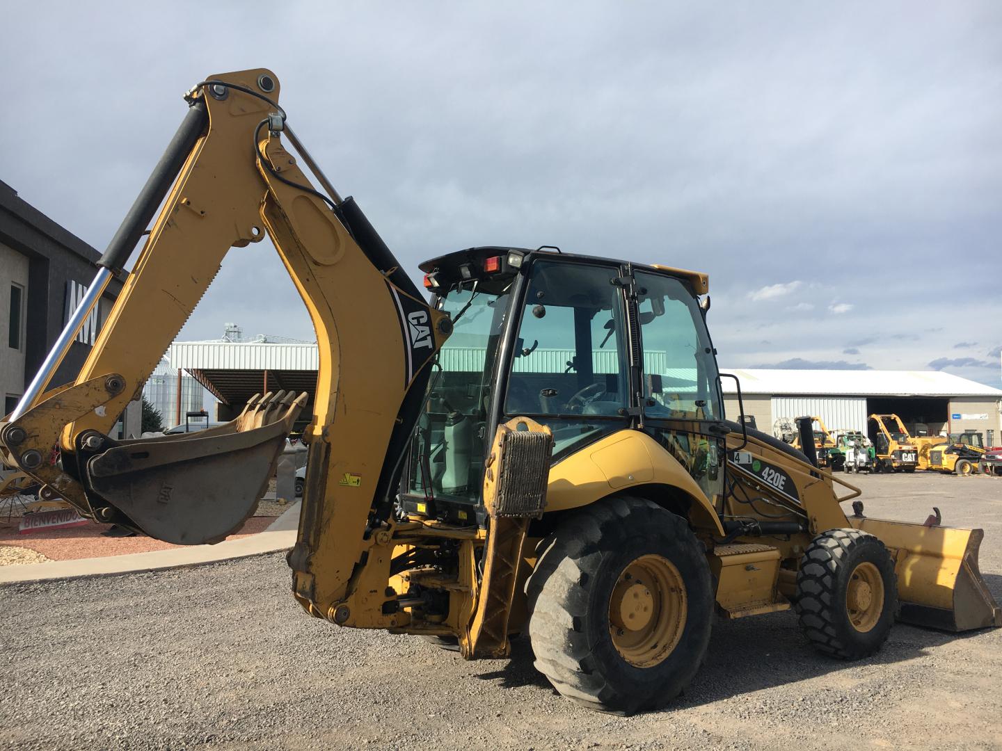 ./imagenes/INVOICE/2019/16542/RETROEXCAVADORA CATERPILLAR 420E (3).JPG